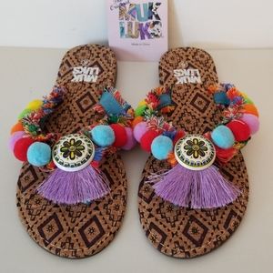 Muk Luks Thong Hawaiian Sandals Sz. 8 NEW